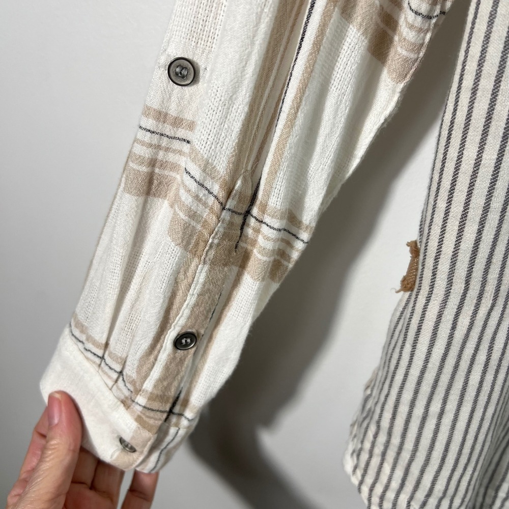 John Mark Soft Plaid Floral Button Shirt Long Sleeve M White Tan Black - Picture 8 of 9